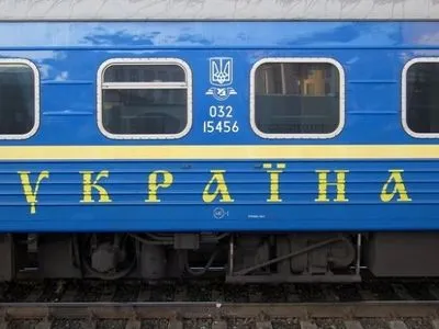 Українцям на довгі вихідні призначили 19 додаткових поїздів