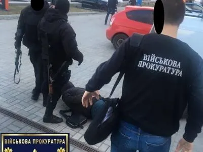 На Миколаївщині на хабарі затримали керівника громадських організацій
