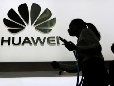Huawei подала позов до суду проти уряду США