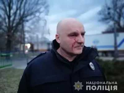 В результате столкновений с "Нацкорпусом" в Черкассах пострадало 15 полицейских