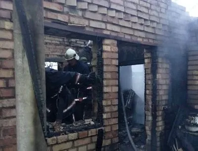 В пожаре в Киевской области погибли двое маленьких детей