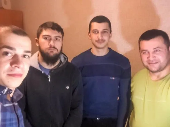 В России задержали крымских татар направляющихся на заседание по делу Хизб ут-Тахрир