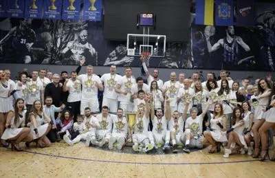 “Дніпро” втретє підряд виборов Кубок України з баскетболу