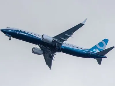 Україна заборонила польоти на літаках Boeing 737 MAX
