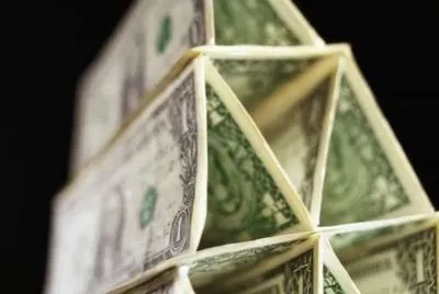 "Брокери" через фінансову піраміду ошукали клієнтів на 70 млн грн