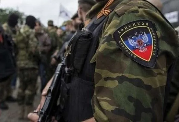 В Донецкой области полиции сдался третий за неделю боевик