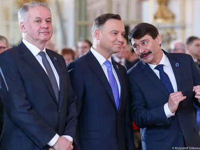 Президент Польщі закликав НАТО реагувати на російські провокації