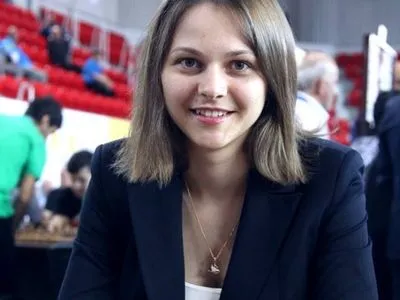Женская сборная Украины сыграла с РФ на командном ЧМ по шахматам
