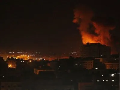 Израиль начал наносить удары по сектору Газа