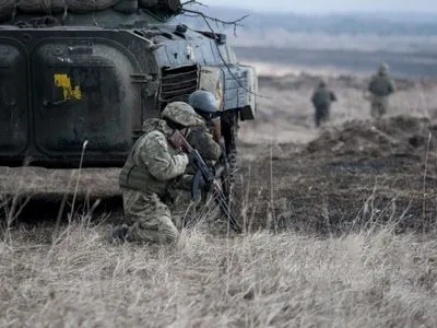 Украинские военные на Донбассе уничтожили боевую машину пехоты боевиков