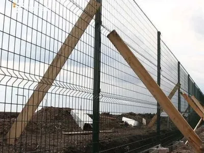Работы по строительству "Стены" на границе с РФ восстановлено