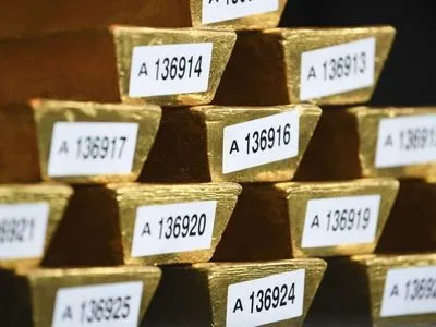Венесуэльский депутат заявил, что 8 тонн золота из Центрального банка перевезли в Уганду