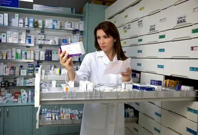 В одних руках може бути не більше чотирьох аптек — “аптечний закон”