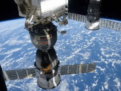"Союз МС-12" с космонавтами на борту пристыковался к МКС