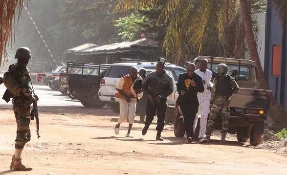 При нападении исламистов в Мали погиб 21 военнослужащий