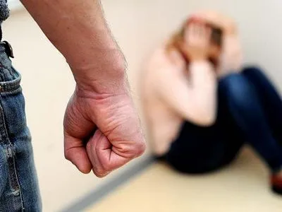 Минулого року понад 115 тис. людей скаржились до поліції на домашнє насильство