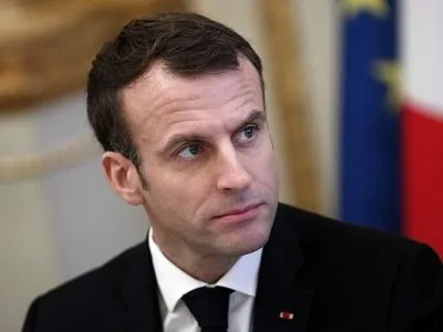 Макрон обвинил участников протестов в Париже в уничтожении республики