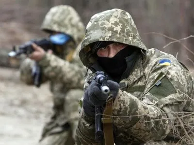 В Украине не будет никаких частных армий - президент