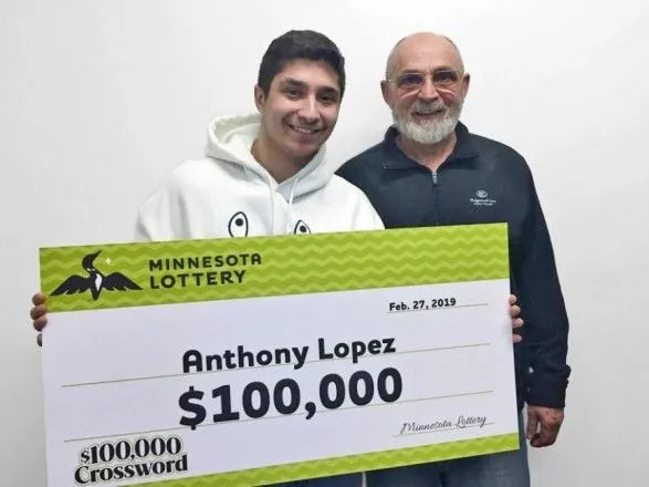 Американец выиграл в скретч-лотерею с первого раза