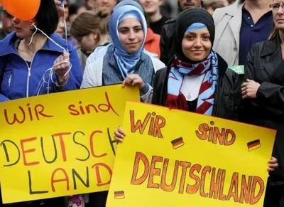 Суд дозволив Німеччині висилати мігрантів в менш благополучні країни ЄС