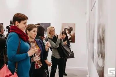 У Харкові відкрили унікальну фотовиставку жіночих портретів