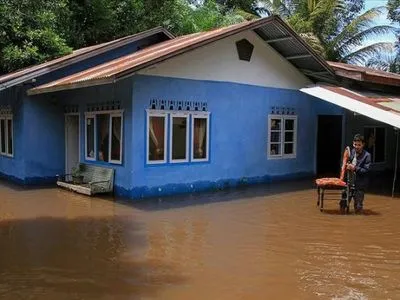 Наводнение в Индонезии: число жертв достигло 112