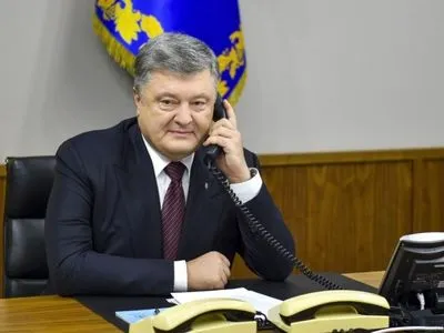 Порошенко провів телефонну бесіду з Прем’єр-міністром Швеції