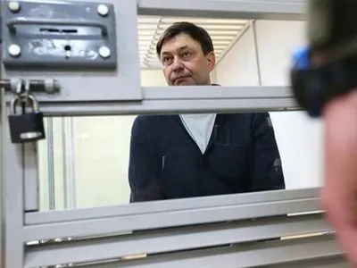 Суд на два місяці продовжив арешт Вишинському