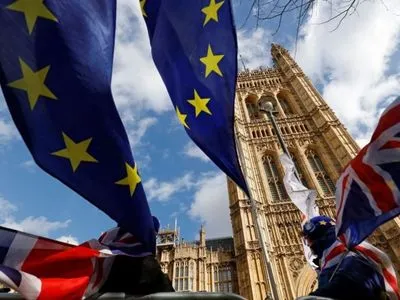 Британські парламентарі підтримали ідею голосування за варіанти Brexit