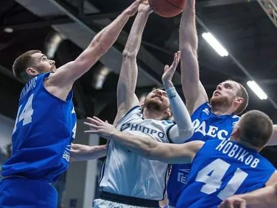 "Днепр" открыл счет в четвертьфинальной серии Суперлиги по баскетболу