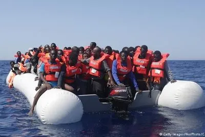 Мігранти захопили танкер, який врятував їх біля берегів Лівії