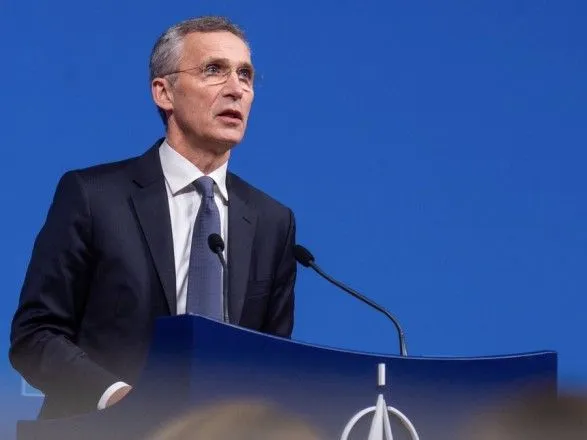 Столтенберг будет возглавлять НАТО до 2022 года