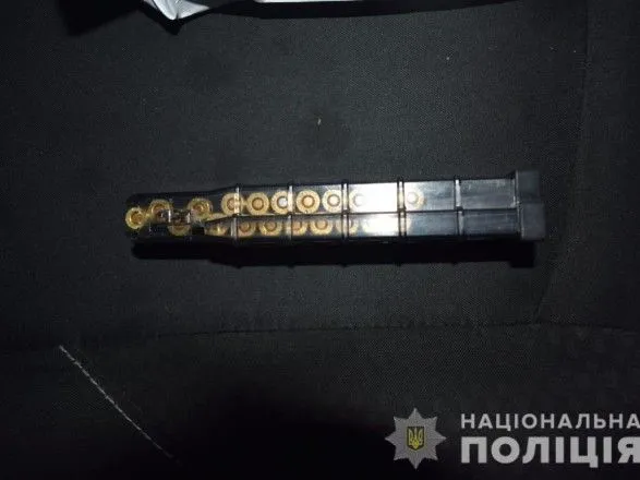 В Виннице задержали 18-летнего парня с пистолетом и балаклавой