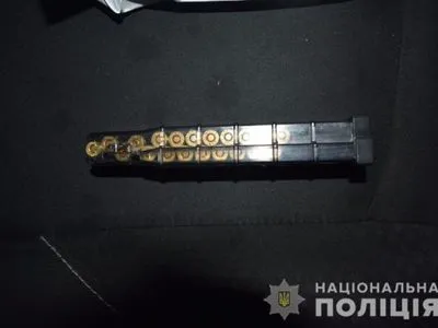 У Вінниці затримали 18-річного хлопця з пістолетом та балаклавою