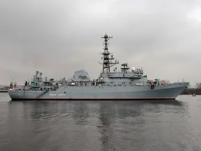 Кораблі ВМФ РФ взяли на супровід фрегати НАТО в Чорному морі