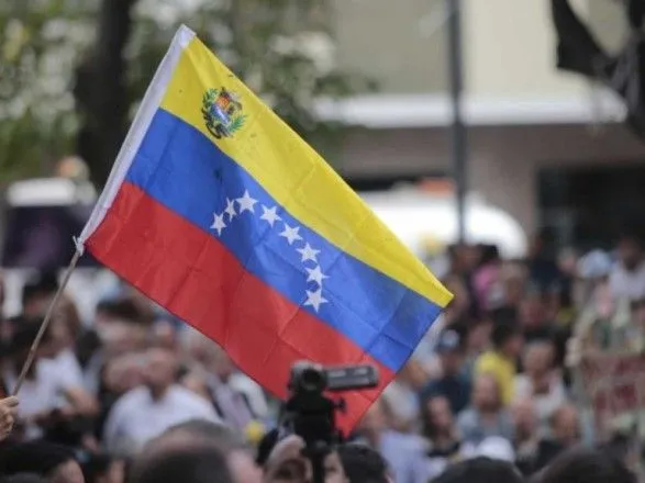 Суд Венесуэлы постановил взять под стражу секретаря Гуайдо