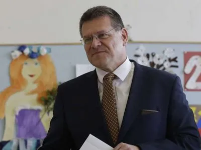 Марош Шефчович визнав поразку на виборах президента Словаччини