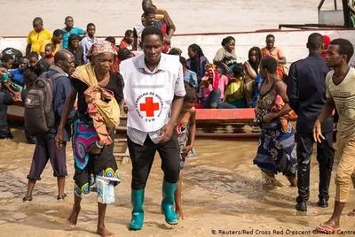 В Мозамбике после циклона растет количество больных холерой