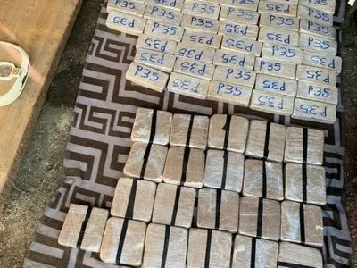 В Україні заблокували канал контрабанди наркотиків до Європи: вилучено понад 120 кг героїну