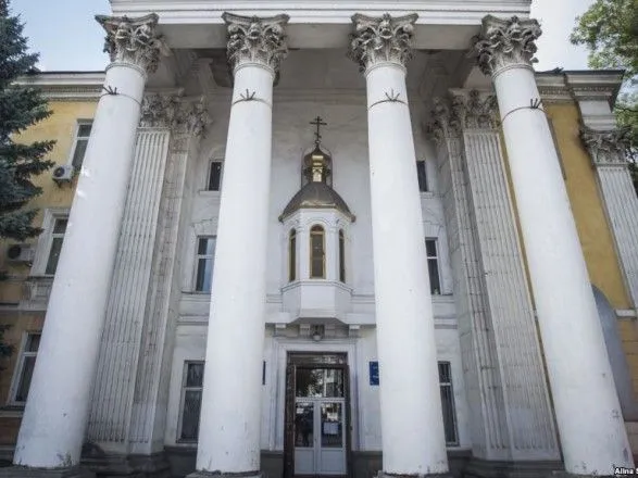 Оккупационные власти Крыма обратились в суд с требованием освободить здание ПЦУ в Симферополе