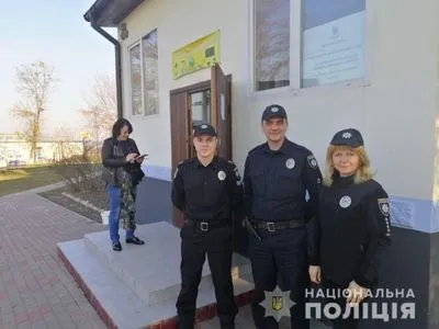 На Київщині одна дільниця не відкрилась вчасно