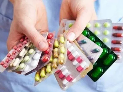 Украинцы предпочитают импортные лекарства и диетические добавки