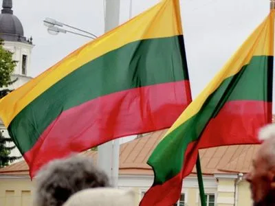 Литва поздравила Украину с проведением первого тура выборов президента