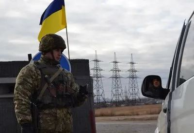 КПВВ "Золотое" на Донбассе работает только с украинской стороны
