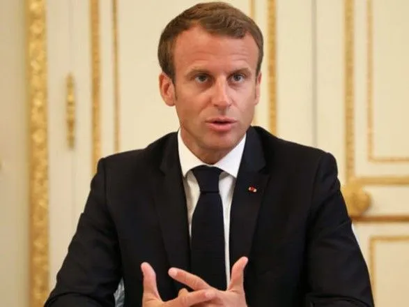 Макрон провел незначительные перестановки в правительстве Франции