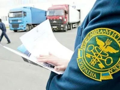 В Черкасской области таможенников будут судить за служебный подлог документов