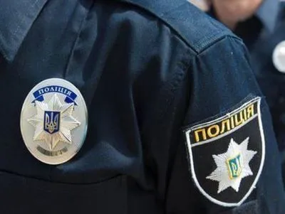 Россиянин навеселе избил полицейского в Киевской области