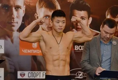 Украинский непобедимый боксер выиграл 15-й бой в России