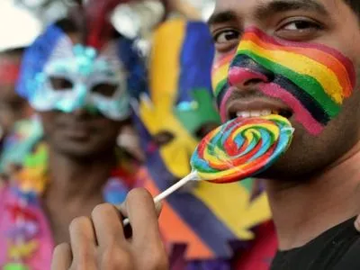 В Брунее вступает в силу закон о смертной казни для геев