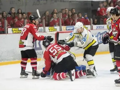 Хоккеисты "Днепра" победили на старте финальной серии УХЛ